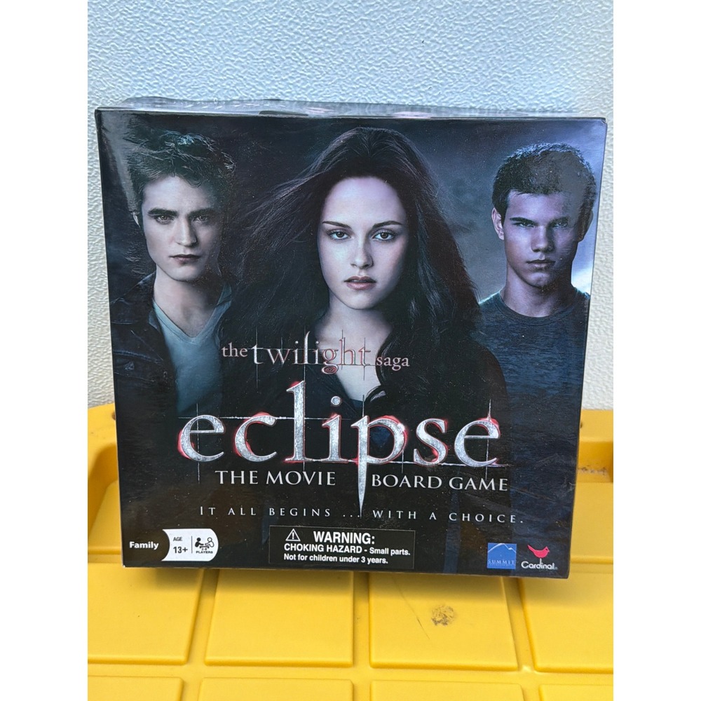 The Twilight Saga Eclipse The Movie Board Game 2010 2-8 Players Complete